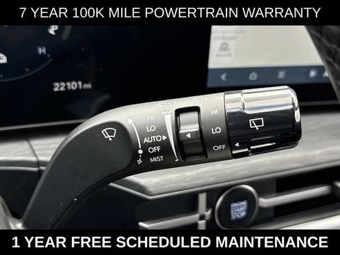 Used 2025 Hyundai Santa Fe Limited AWD/4WD image 25