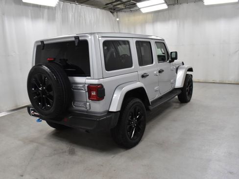 Used 2024 Jeep Wrangler Unlimited Sahara image 5