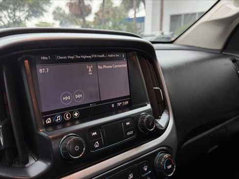 Used 2020 Chevrolet Colorado LT w/ Safety Package RWD image 28