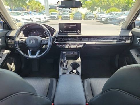 Used 2024 Honda Civic EX-L image 2