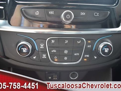 Used 2023 Chevrolet Traverse RS FWD image 41
