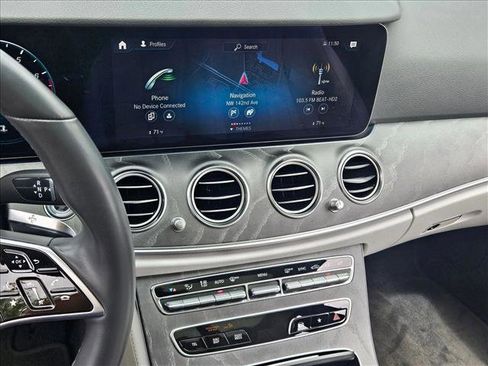 Used 2022 Mercedes-Benz E 350 Sedan image 11