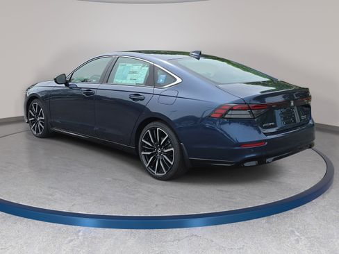 New 2026 Honda Accord Touring image 7