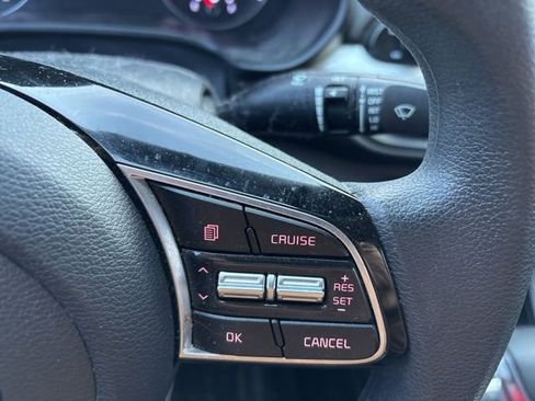 Used 2021 Kia Forte LXS image 17