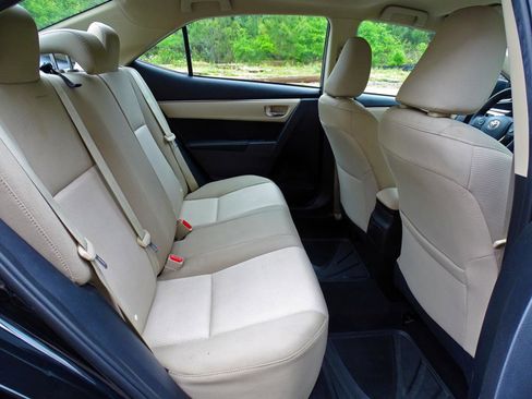 Used 2014 Toyota Corolla LE FWD image 26