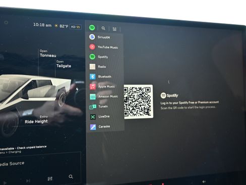 Used 2024 Tesla Cybertruck AWD Crew Cab image 22