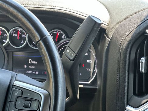 Used 2021 Chevrolet Silverado 1500 LTZ w/ Z71 Off-Road Package image 30