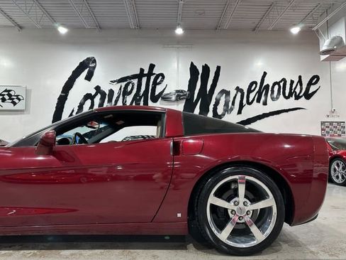 Used 2006 Chevrolet Corvette Coupe w/ Preferred Equipment Group RWD image 7