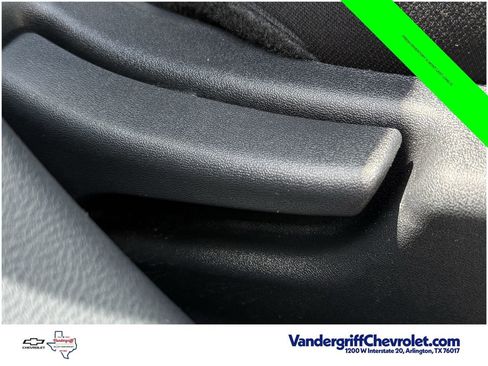 Used 2025 Nissan Versa SV FWD image 23