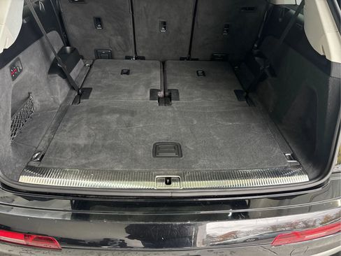 Used 2018 Audi Q7 3.0T Premium Plus image 16