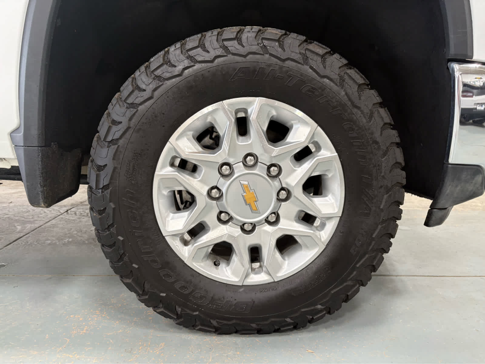 Used 2024 Chevrolet Silverado 3500 LT AWD/4WD image 9