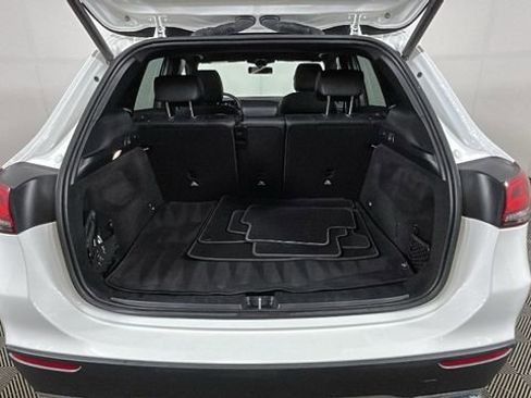 Used 2023 Mercedes-Benz GLA 250 4MATIC w/ Premium Package image 28