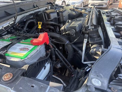 Used 2015 Ford F250 XLT w/ XLT Premium Package AWD/4WD image 42