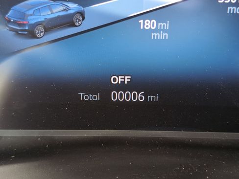 Used 2025 BMW iX xDrive50 w/ Premium Package image 18