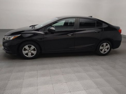 Used 2017 Chevrolet Cruze LS image 2