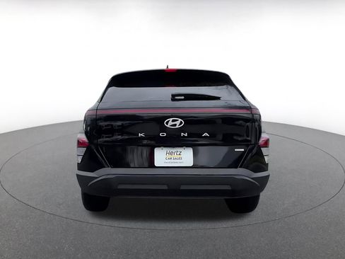Used 2025 Hyundai Kona SEL image 12