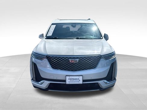 Used 2024 Cadillac XT6 Premium Luxury w/ Technology Package AWD/4WD image 3