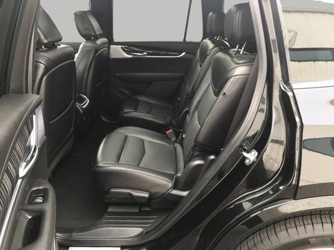 Certified 2025 Cadillac XT6 Premium Luxury image 23