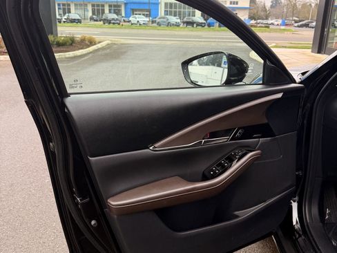 Used 2025 MAZDA CX-30 AWD 2.5 S w/ Premium Package image 12