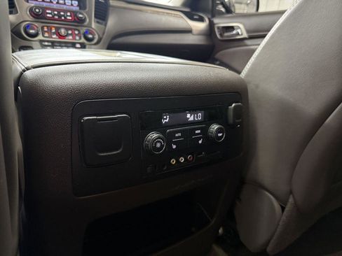 Used 2016 GMC Yukon Denali w/ Open Road Package AWD/4WD image 34
