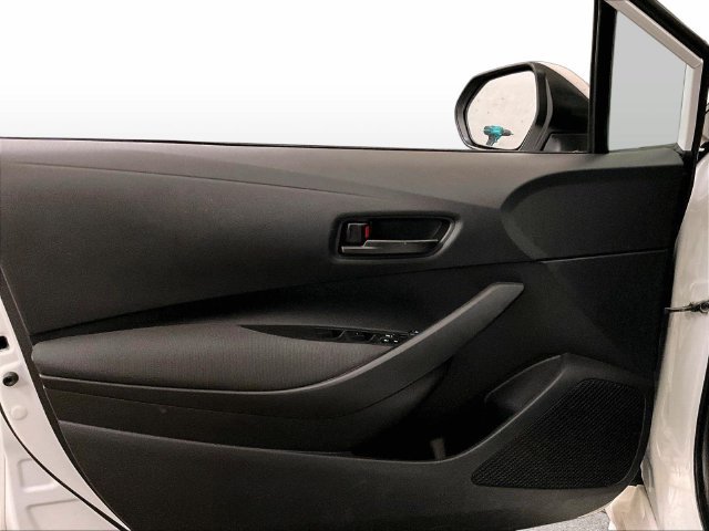 Used 2025 Toyota Corolla LE FWD image 22
