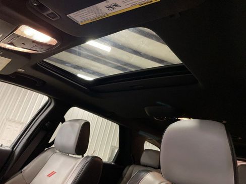 Used 2024 Dodge Durango GT image 23