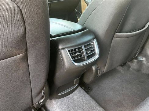 Used 2023 Chevrolet Malibu LT FWD image 30