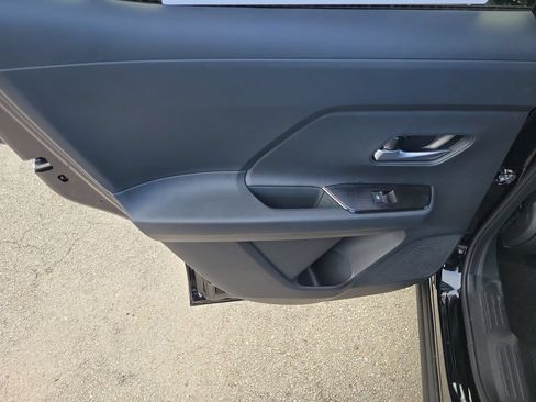 New 2026 Nissan Kicks SR w/ SR Premium Package AWD/4WD image 17