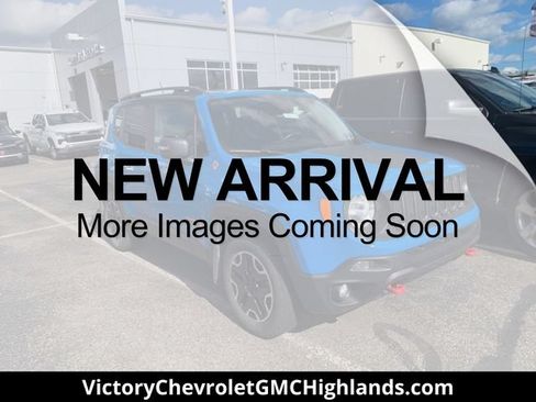 Used 2015 Jeep Renegade Trailhawk AWD/4WD image 1