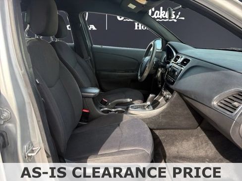 Used 2012 Chrysler 200 LX FWD image 15
