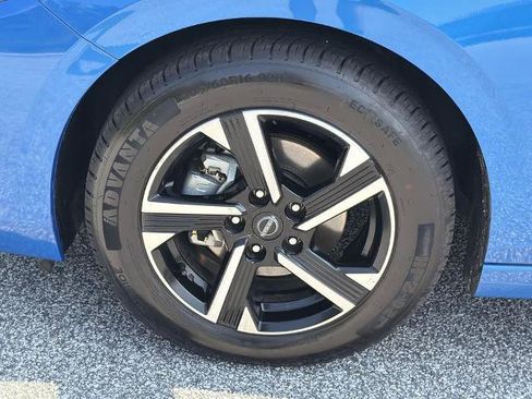 Certified 2024 Nissan Sentra SV FWD image 29