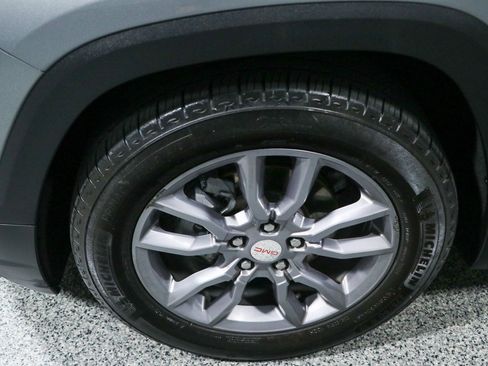 Used 2023 GMC Terrain SLT FWD image 11