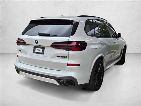 Used 2025 BMW X5 M60i image 8