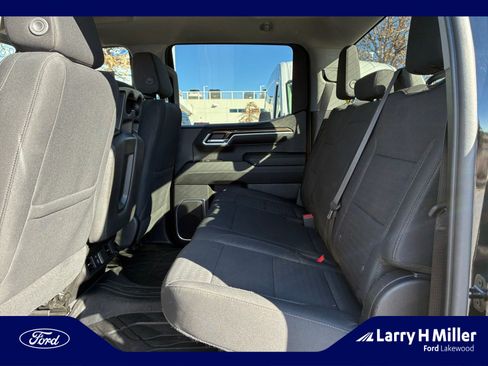 Used 2022 Chevrolet Silverado 1500 LT image 17