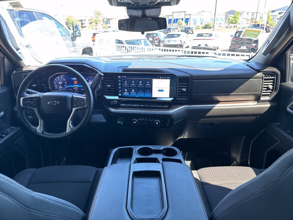 Used 2024 Chevrolet Silverado 1500 LT AWD/4WD image 12