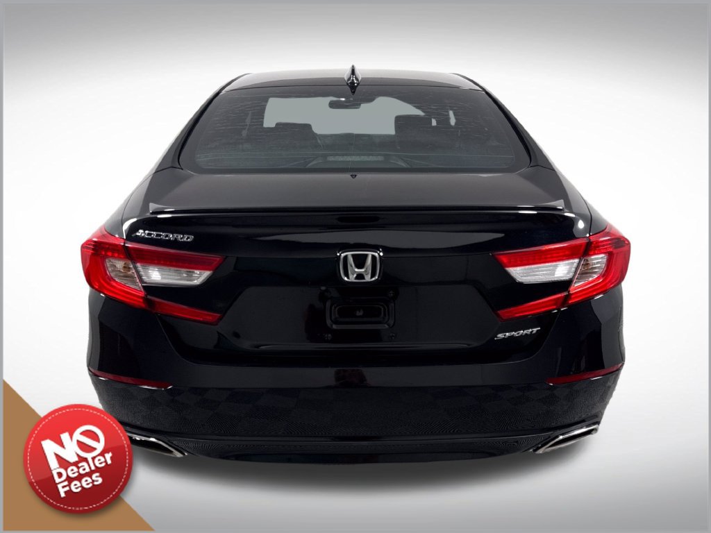Used 2018 Honda Accord Sport image 3