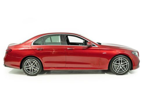 Used 2022 Mercedes-Benz E 53 AMG 4MATIC Sedan w/ Driver Assistance Package image 10