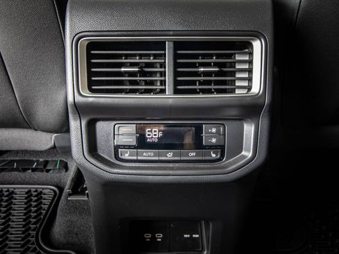 New 2026 Volkswagen Atlas SEL Premium R-Line AWD/4WD image 33