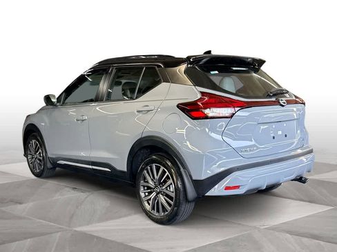 Used 2023 Nissan Kicks SR w/ SR Premium Package FWD image 6