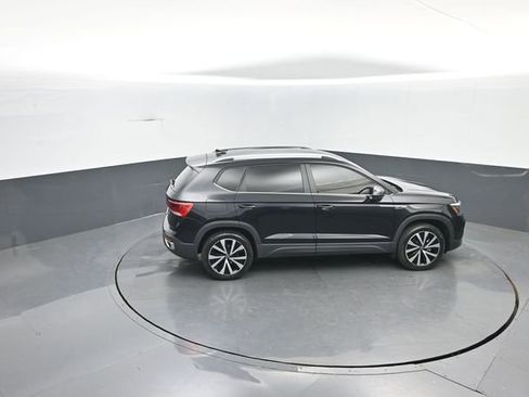 Used 2022 Volkswagen Taos SE image 27