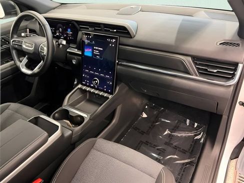 Certified 2025 GMC Terrain Elevation AWD/4WD image 9