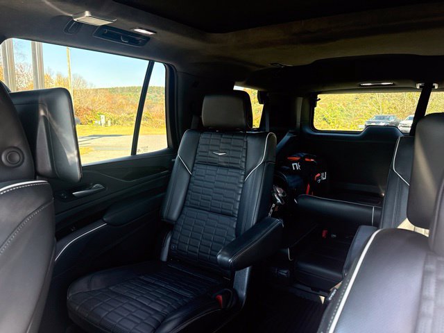 Used 2024 Cadillac Escalade Sport Platinum AWD/4WD image 13