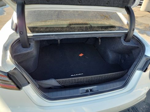 Used 2020 Nissan Maxima 3.5 SL w/ Floor Mat Group image 8