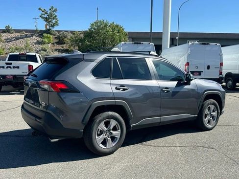 Used 2025 Toyota RAV4 XLE AWD/4WD image 8