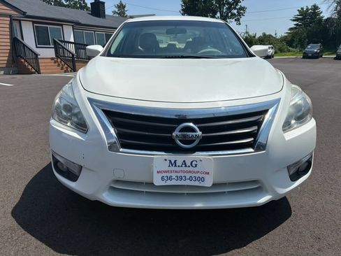 Used 2015 Nissan Altima 2.5 SV FWD image 9