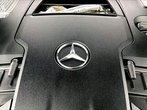 Used 2026 Mercedes-Benz GLS 580 4MATIC image 30