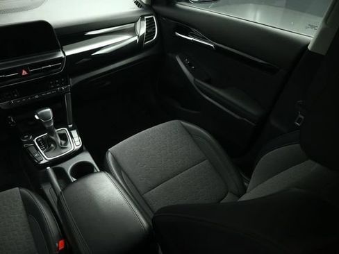 Used 2024 Kia Seltos S FWD image 46