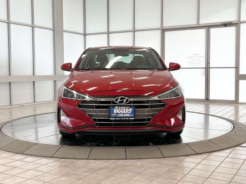 Used 2019 Hyundai Elantra SEL image 3