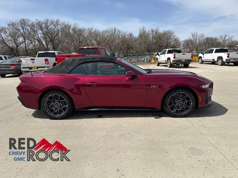 Used 2025 Ford Mustang GT Premium w/ GT Performance Package RWD image 4