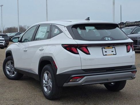 Certified 2025 Hyundai Tucson SE image 21